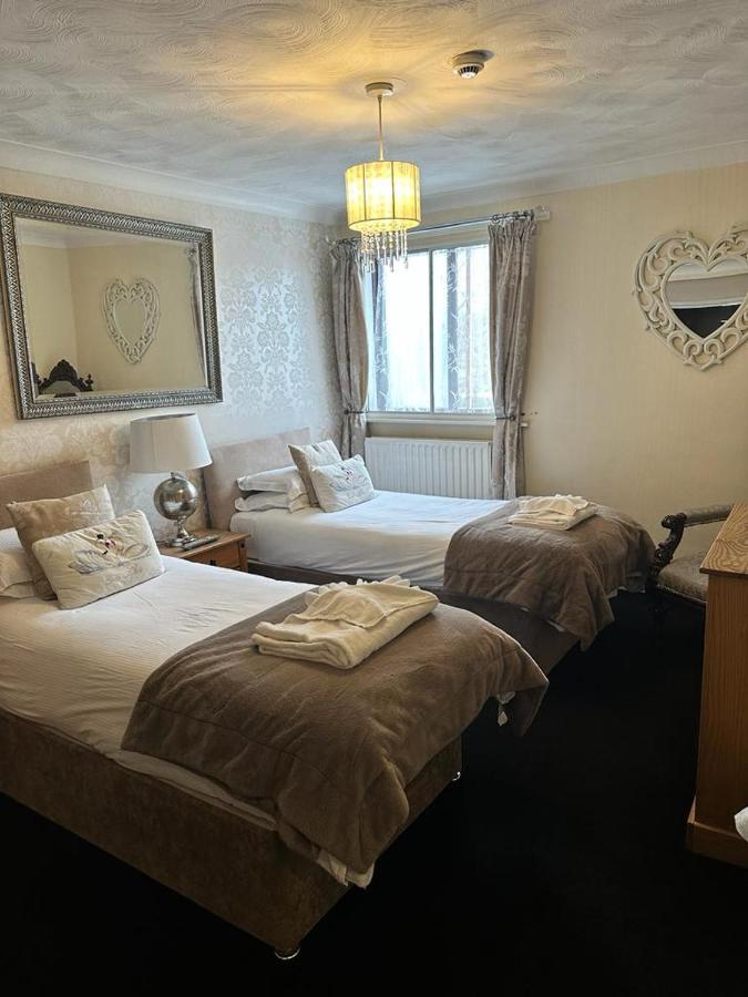 The Swan Inn Salisbury Wilton  Εξωτερικό φωτογραφία
